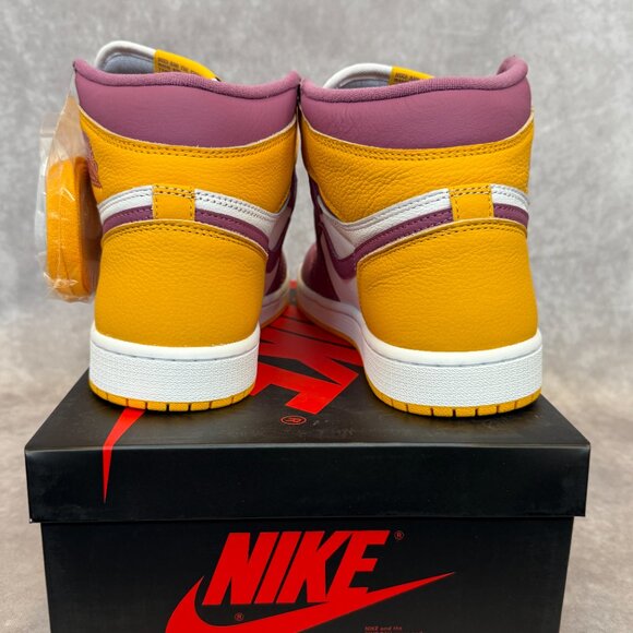Air Jordan 1 Retro High OG – University Gold/Light Bordeaux | Men’s Size 9 | New main image 2